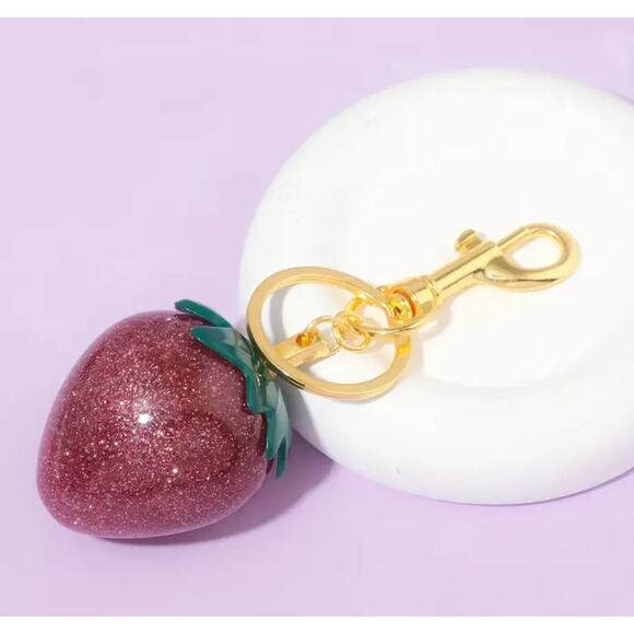 Strawberry bag charm - Picture 1 of 2